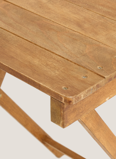 Mesa cuadrada madera