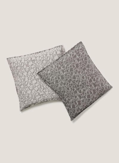 Cojín estampado gris blanco