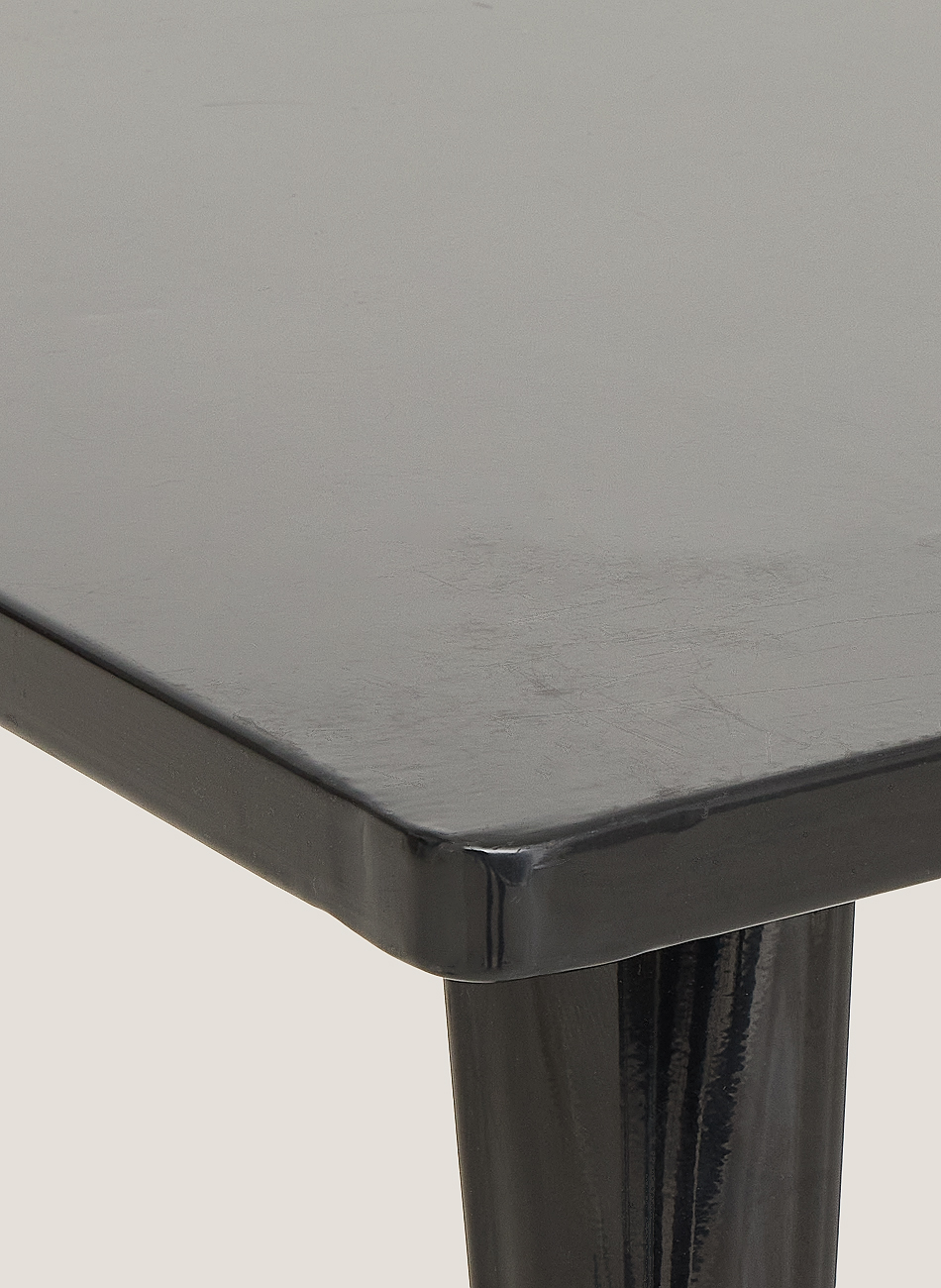 Mesa fabrik negra baja