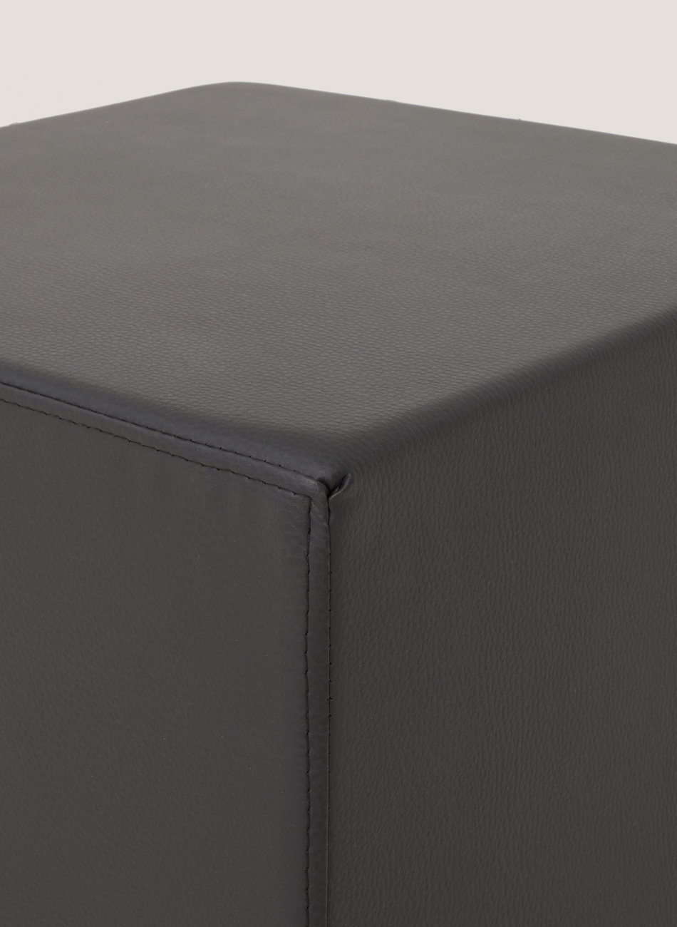 Puff boston negro cuadrado pequeño