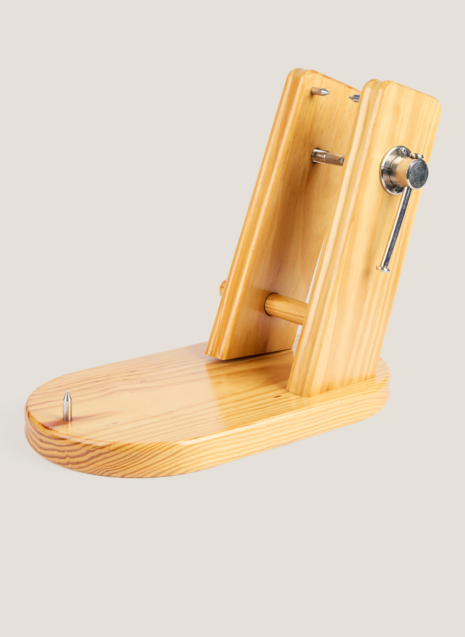 Sujeta-jamón de madera