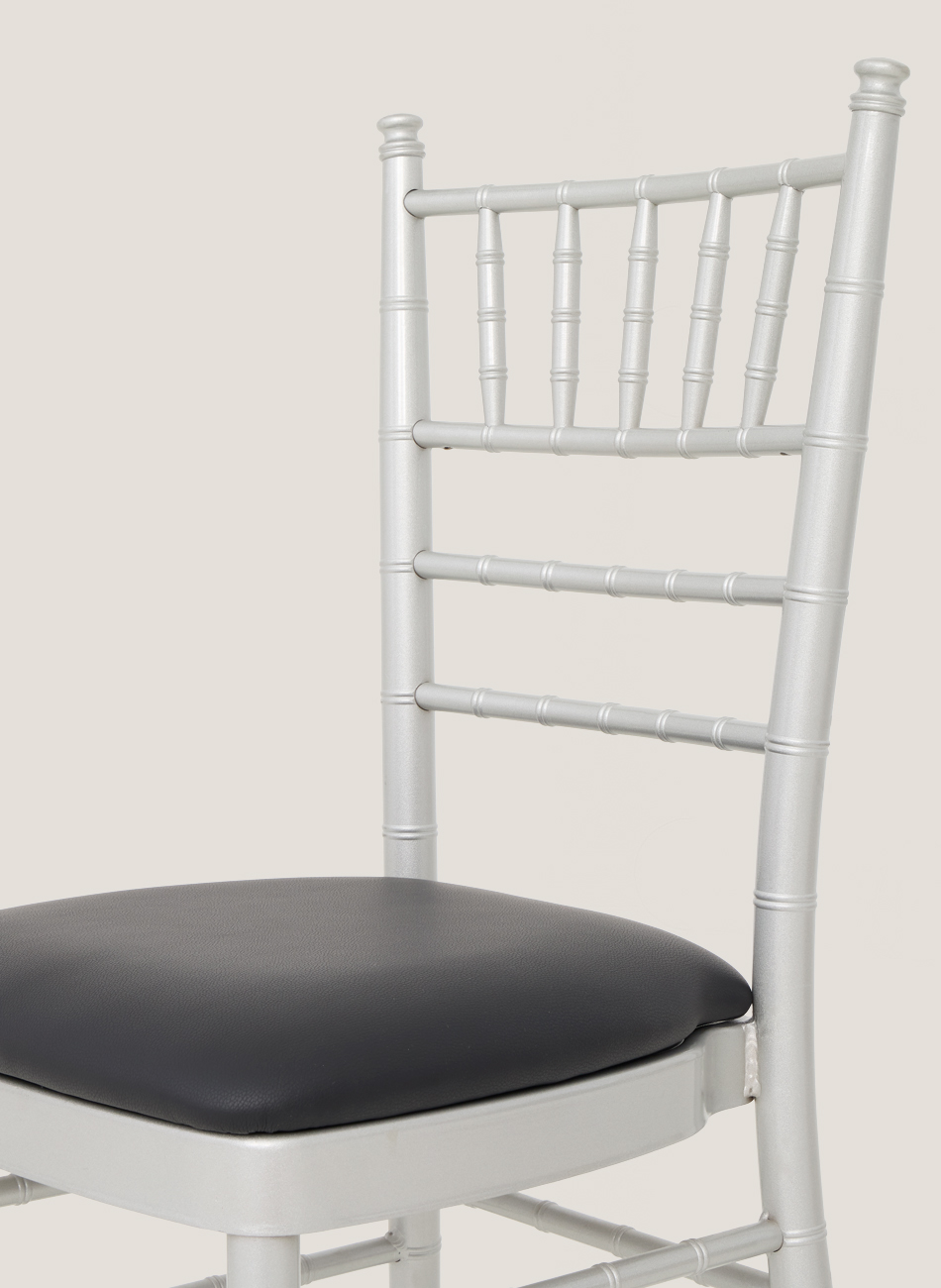 Silla chiavari plata-negro